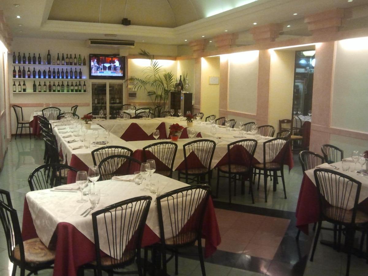 Hotel Villa Robinia Genzano di Roma Exteriér fotografie