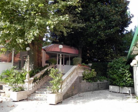 Hotel Villa Robinia Genzano di Roma Exteriér fotografie