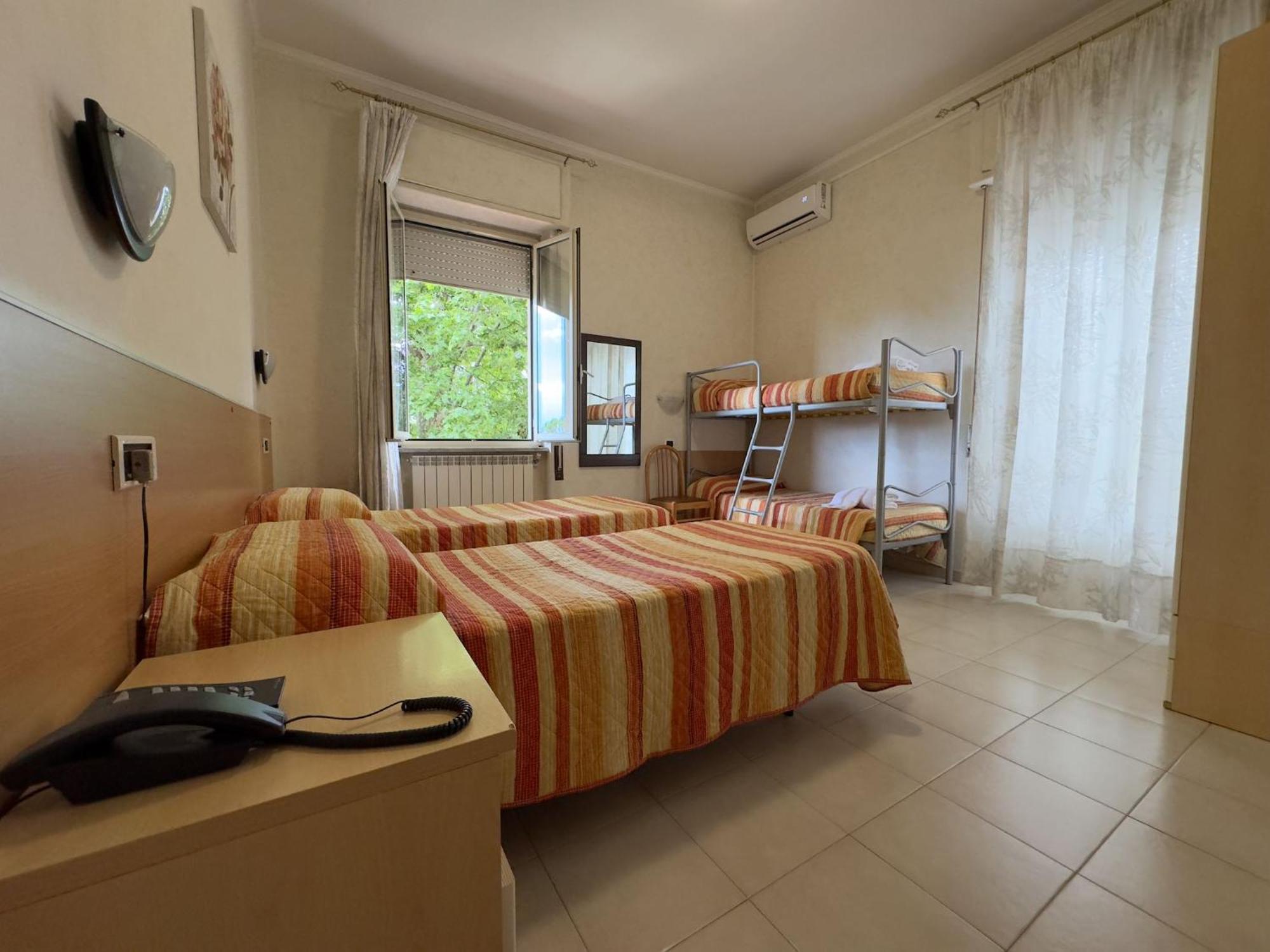 Hotel Villa Robinia Genzano di Roma Exteriér fotografie