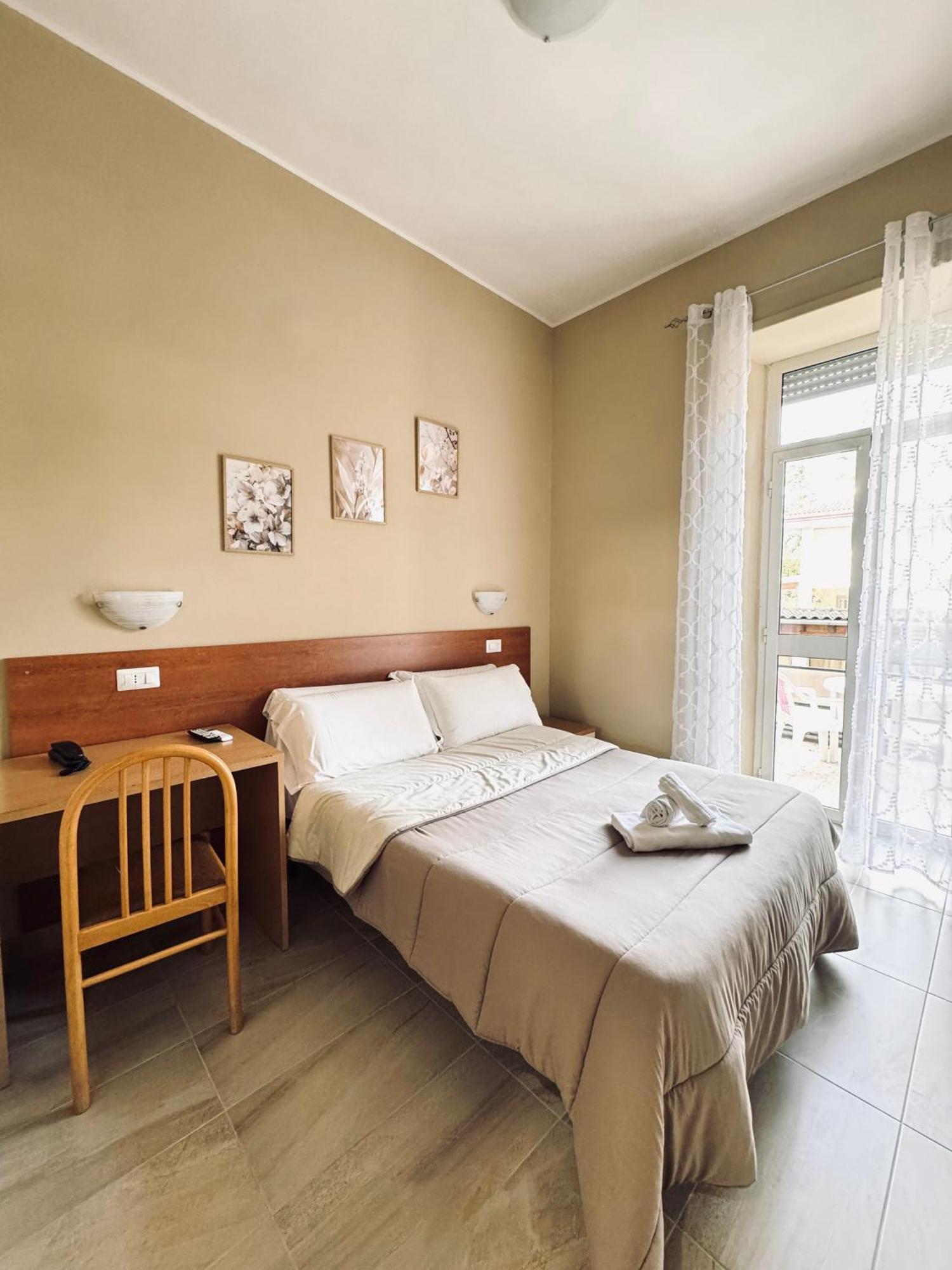 Hotel Villa Robinia Genzano di Roma Exteriér fotografie