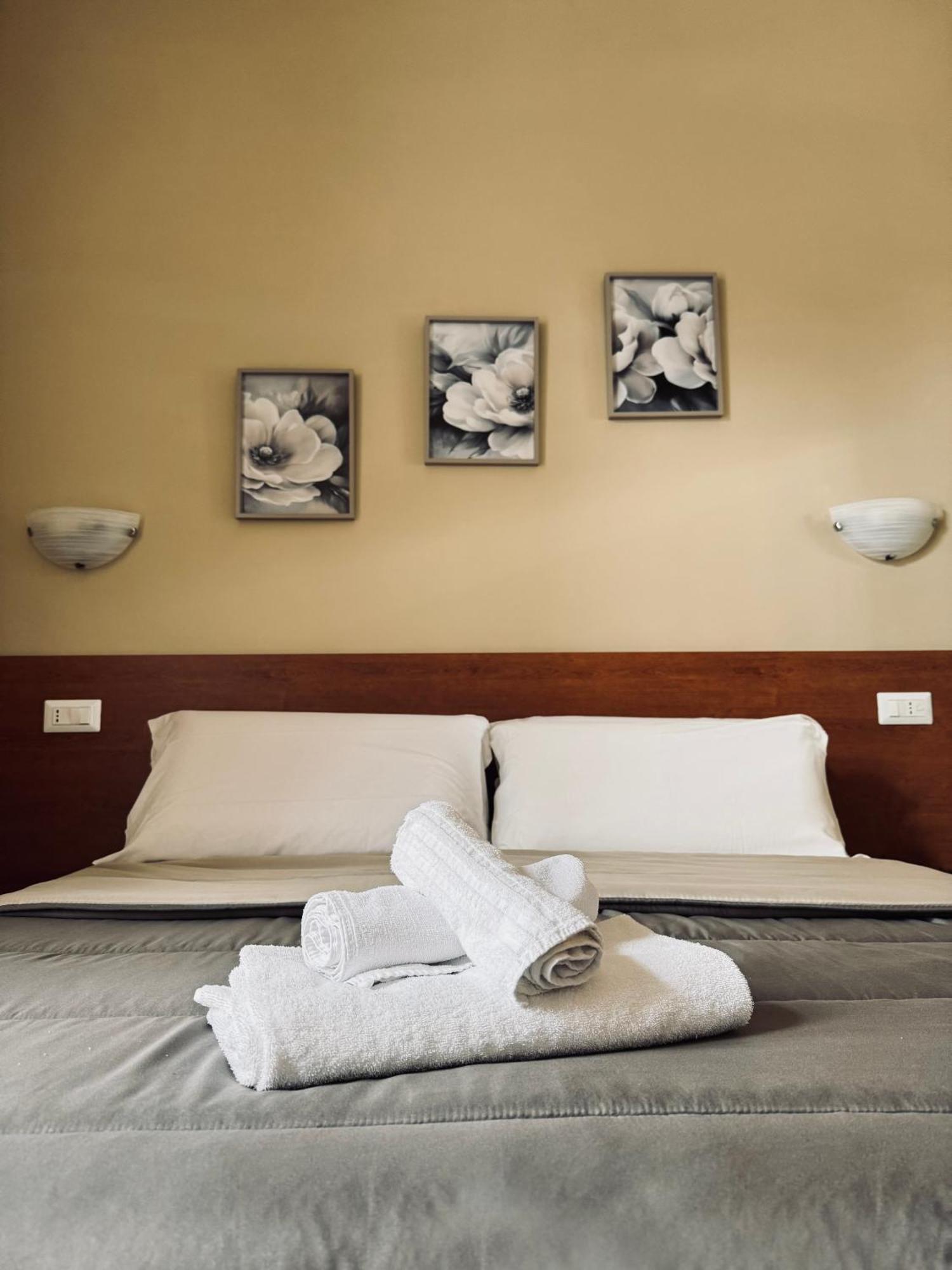 Hotel Villa Robinia Genzano di Roma Exteriér fotografie