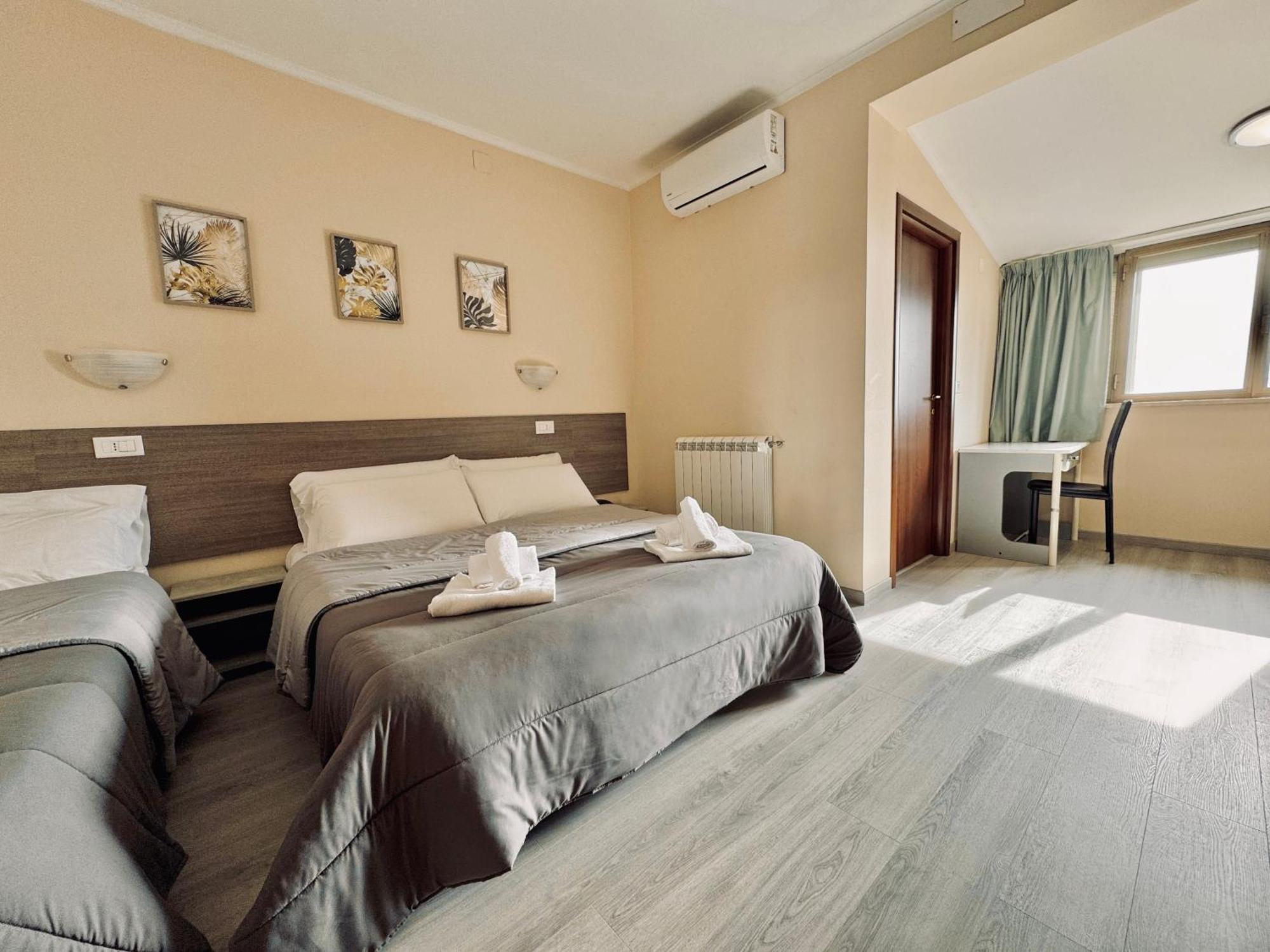 Hotel Villa Robinia Genzano di Roma Exteriér fotografie