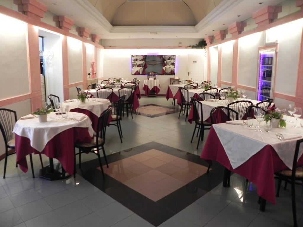 Hotel Villa Robinia Genzano di Roma Exteriér fotografie