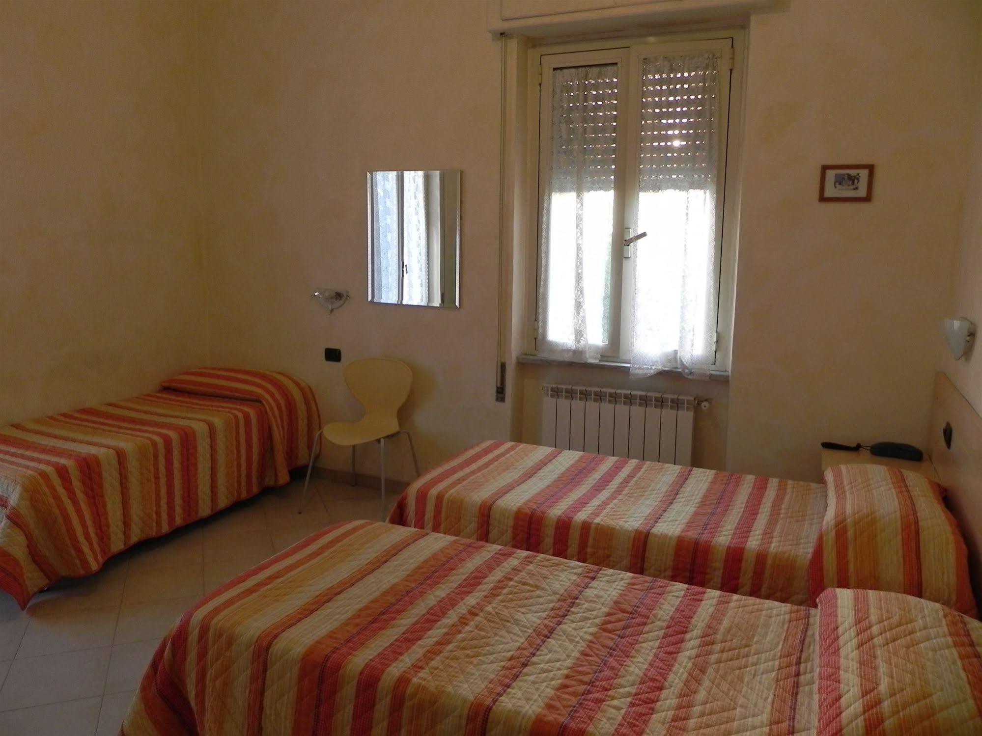 Hotel Villa Robinia Genzano di Roma Exteriér fotografie