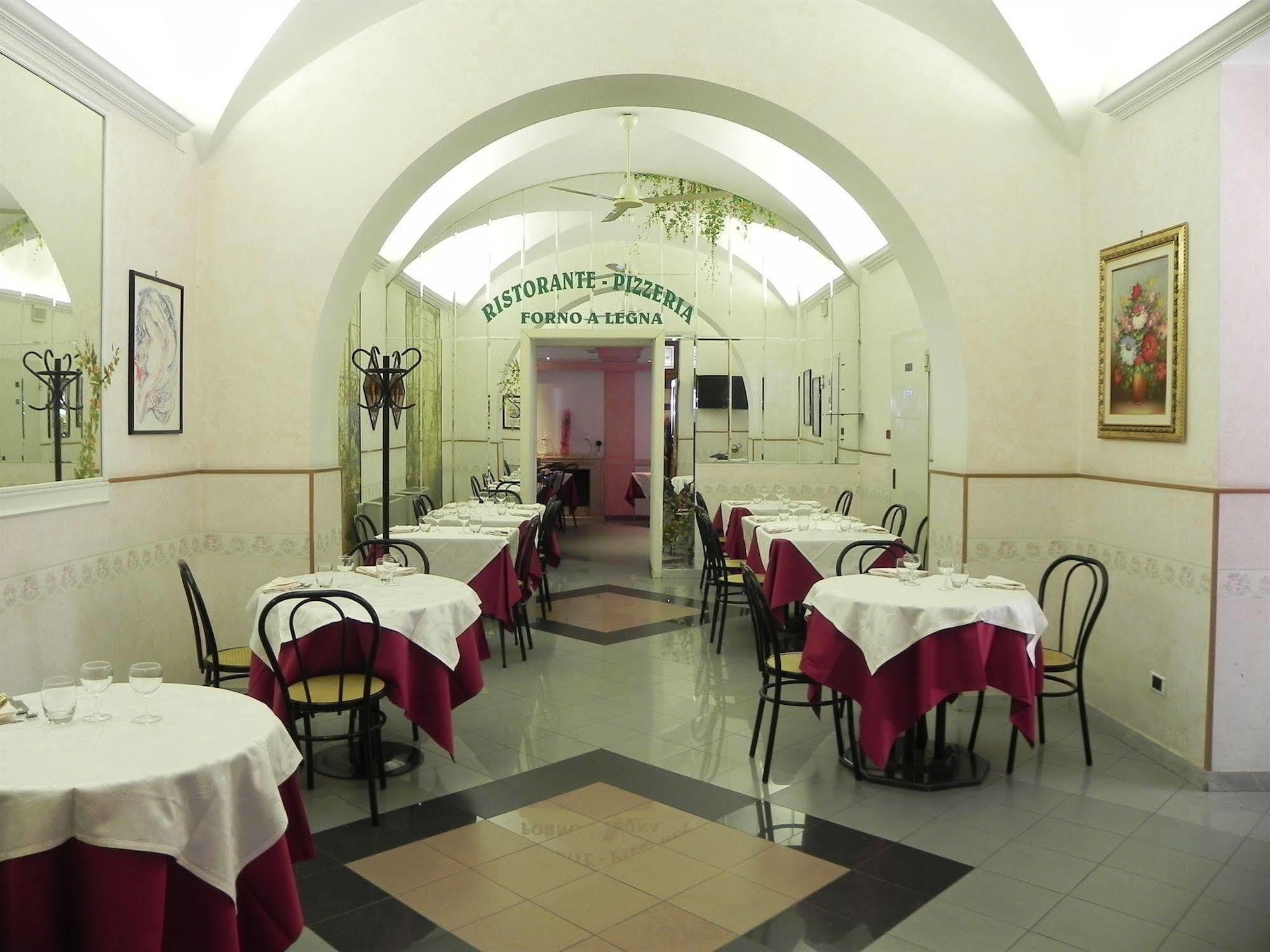 Hotel Villa Robinia Genzano di Roma Exteriér fotografie